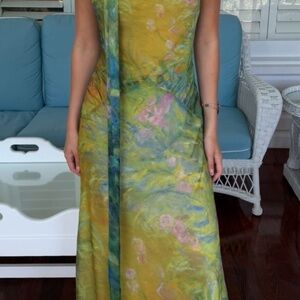 yLLlw the label Monet Irises dress